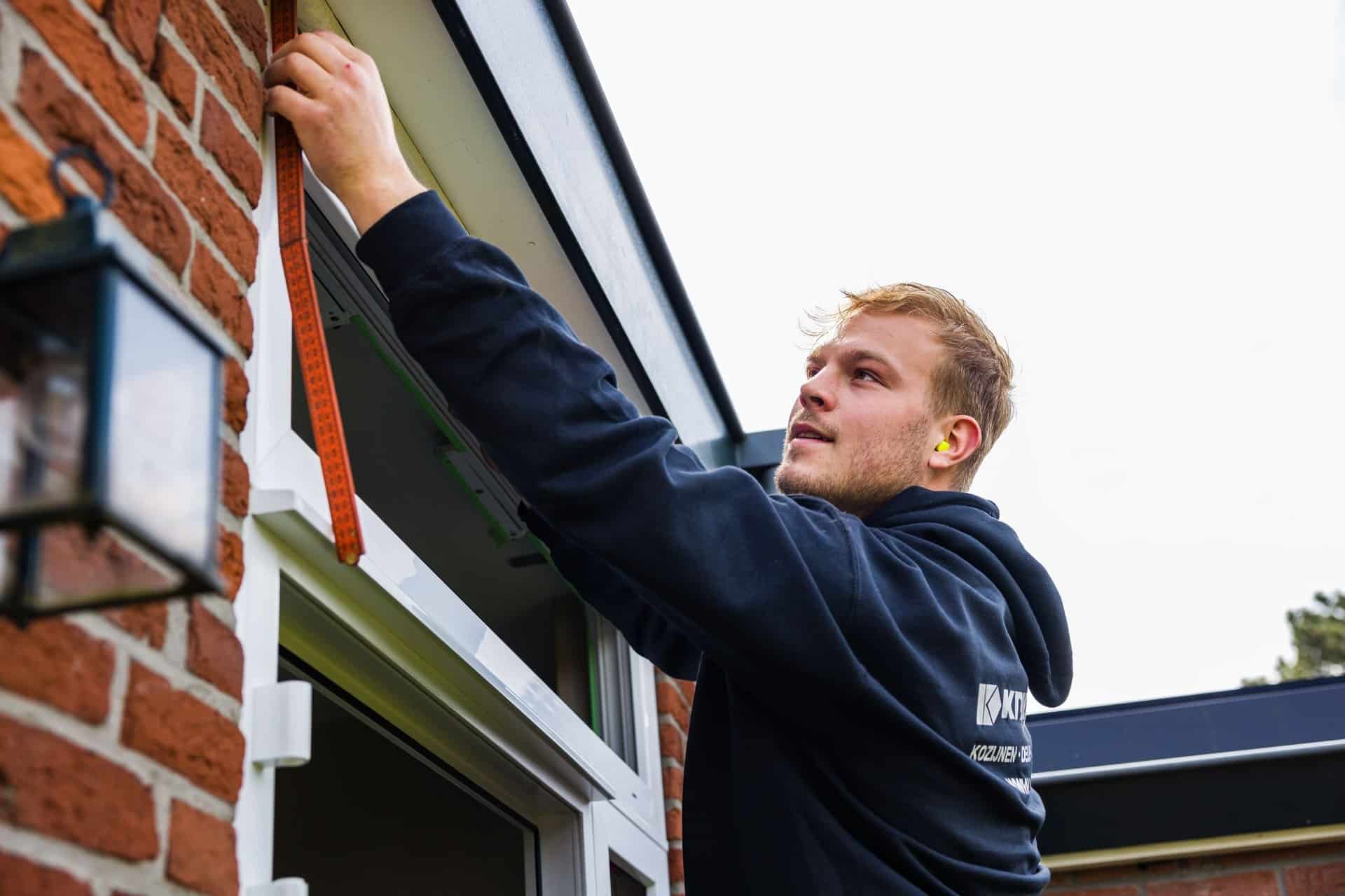 24-04-25-1035isolerend-glas-plaatsen