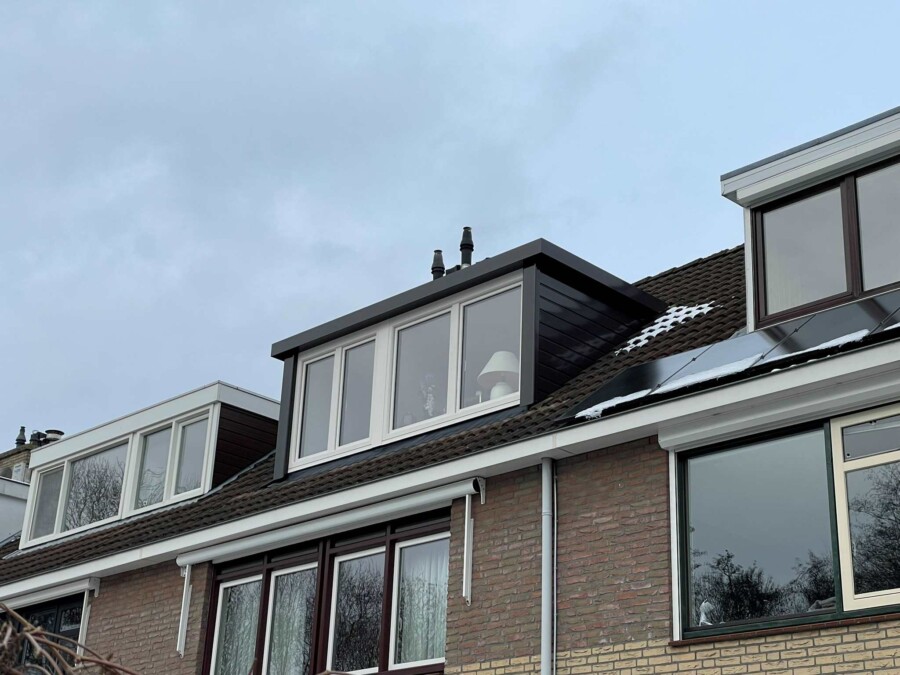 Moderne Knipping kozijnen gemonteerd in nieuwbouwproject