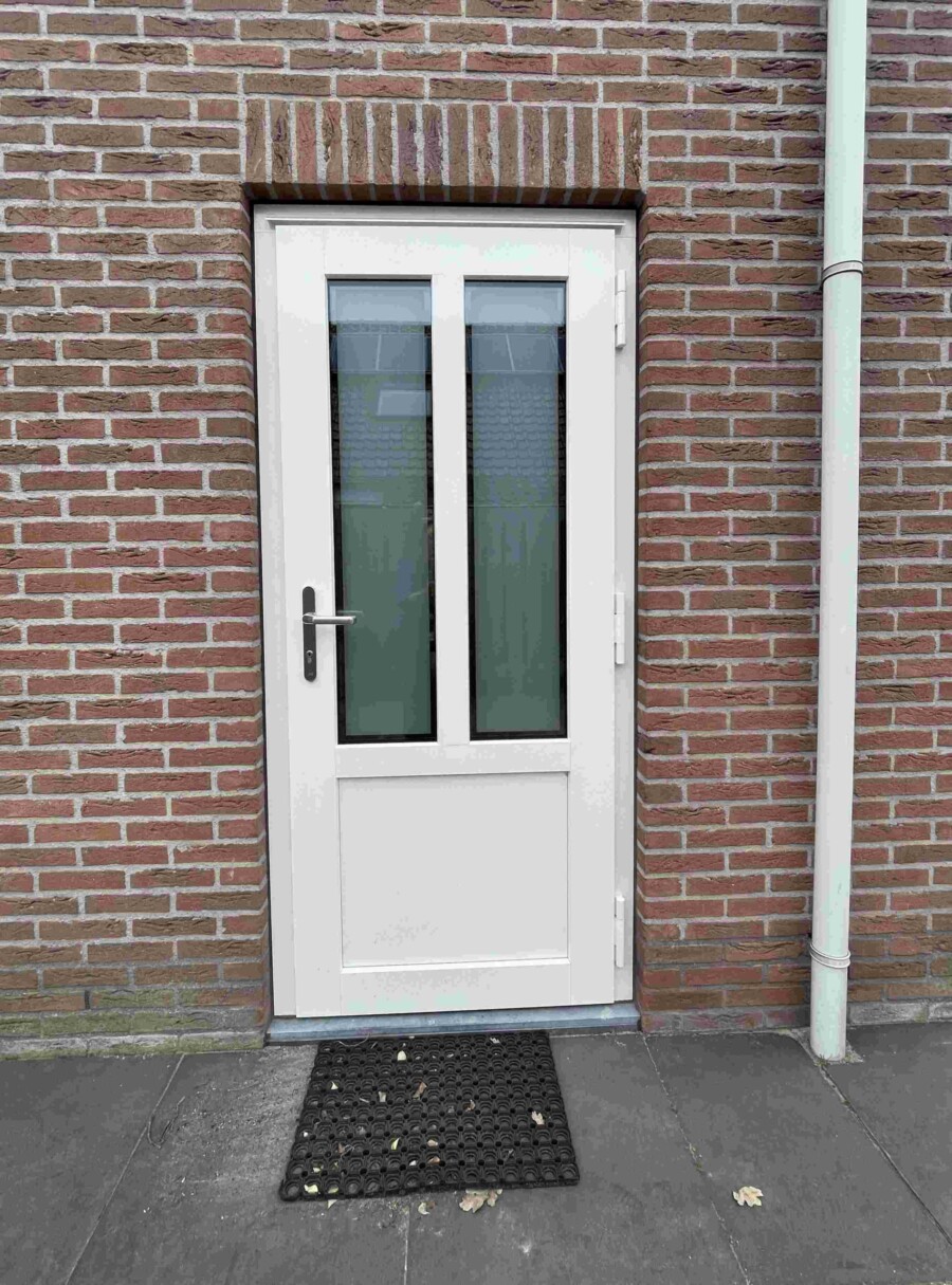 Knipping Elegance achterdeur in nieuwbouwproject, energiezuinige woningrenovatie