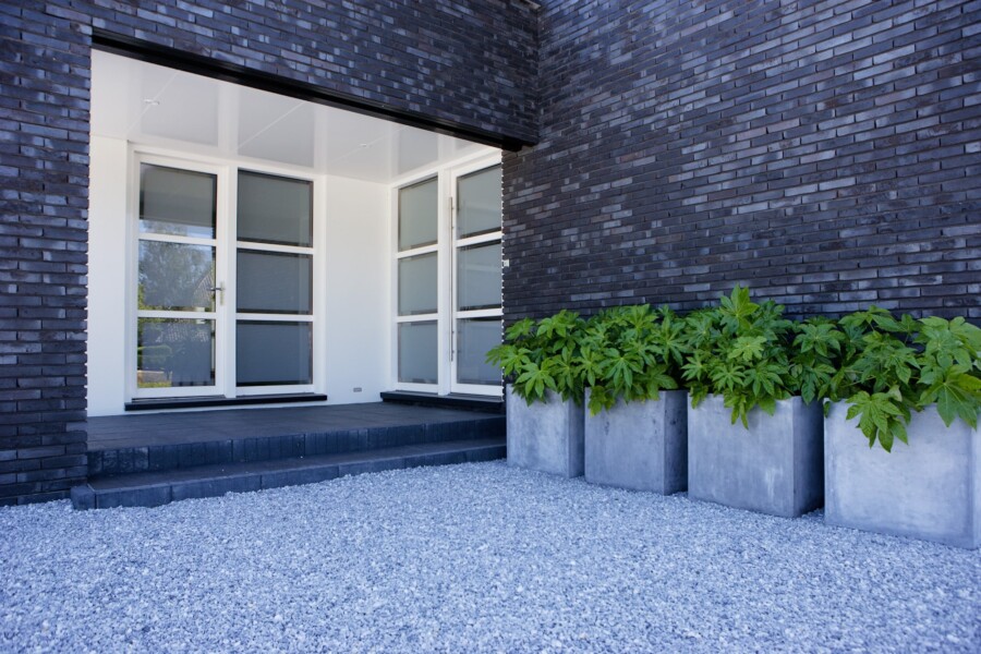 Moderne woning met Knipping kozijnen gereed voor renovatie