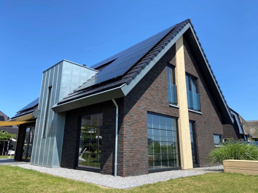 Oplevering nieuwbouwproject in Heerhugowaard door Knipping, moderne kozijnen en ramen geïnstalleerd