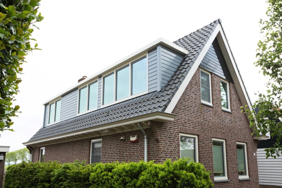Dakkapel met hoogwaardige afwerking voor woningrenovatie