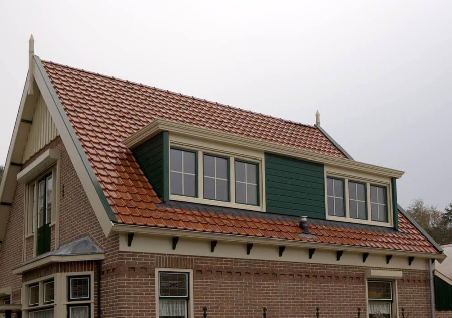 Knipping dakkapel in landelijke stijl voor renovatieproject