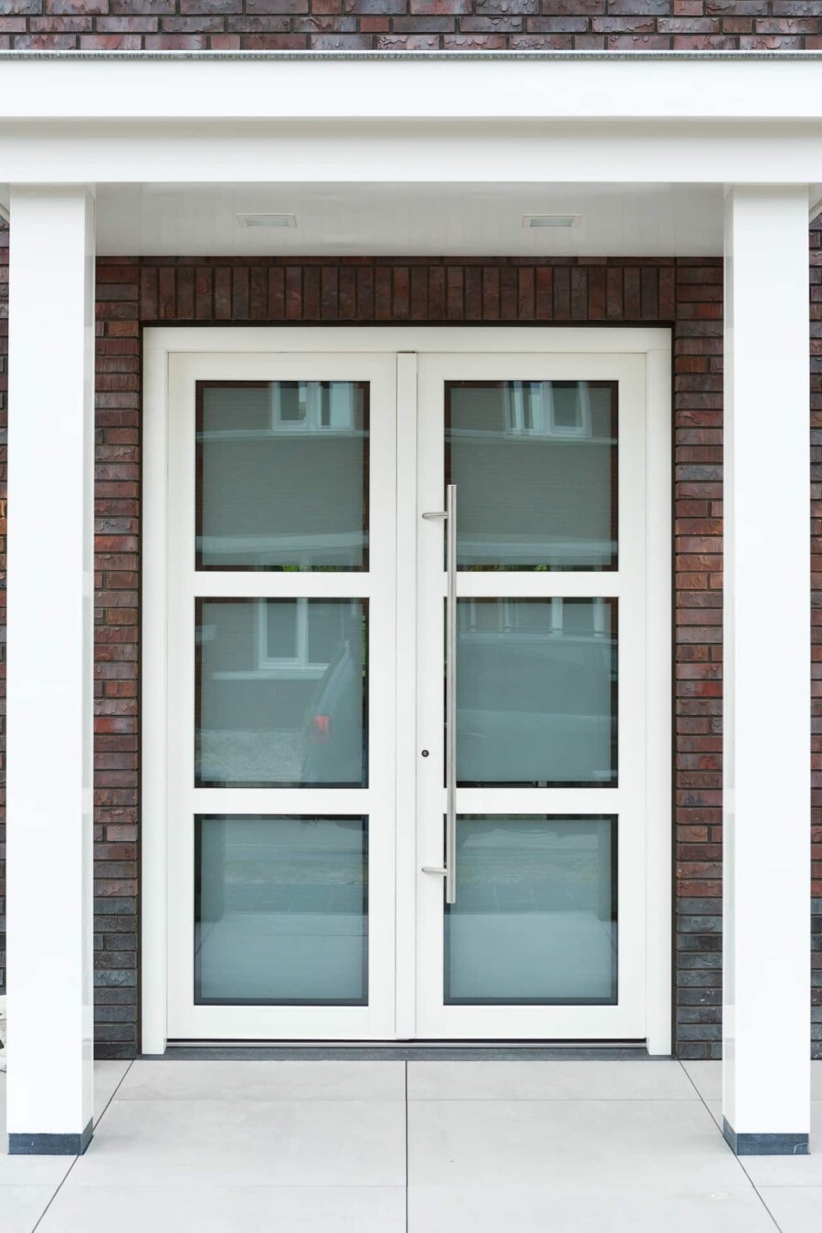 Knipping voordeur met natuurlijk ontwerp voor woningbouw en renovatie